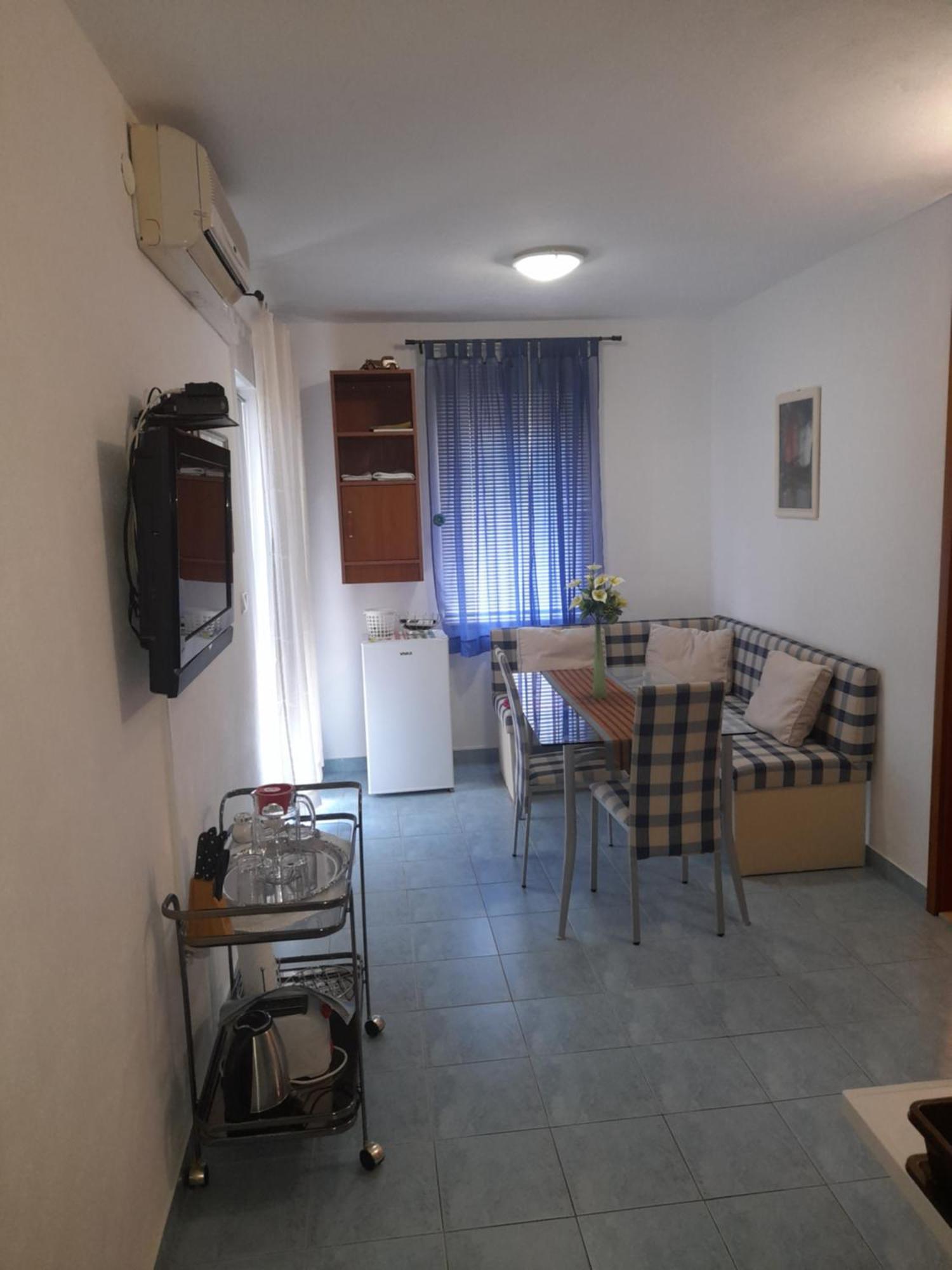 Nives B. Daire Supetar Dış mekan fotoğraf